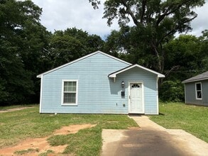 Building Photo - 2308 Queens Hwy