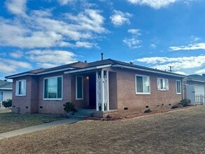 Building Photo - 797 Beech Ave