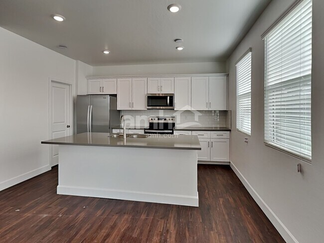 Foto del edificio - 2139 W Magdalena Lane