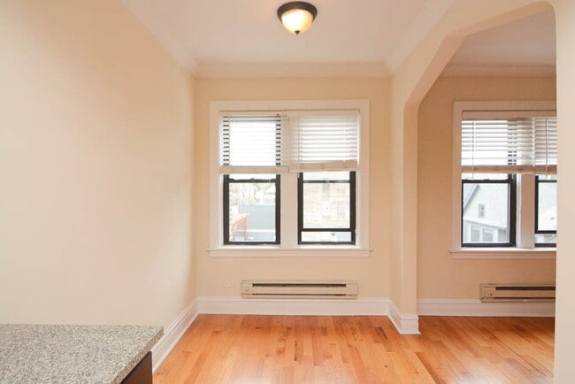 Foto del edificio - 4742 N Hermitage Ave