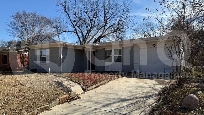 Foto del edificio - 1202 Valley View Dr