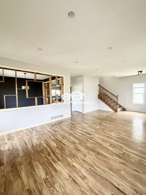 Foto del edificio - 3317 Old Stone Way NE