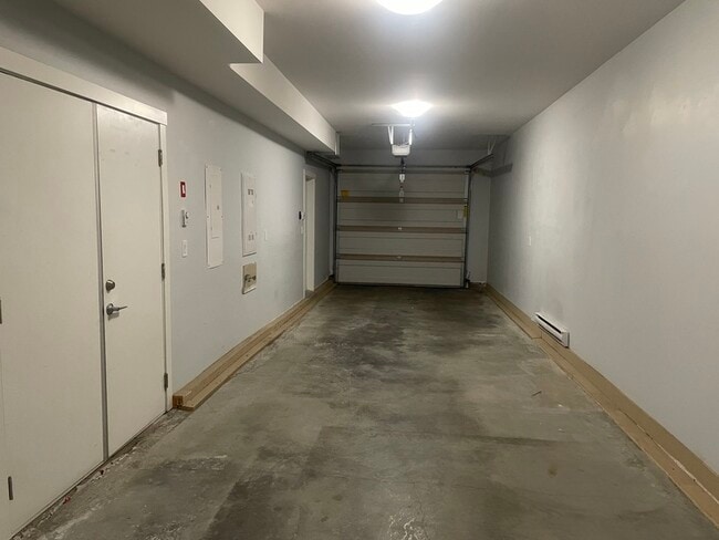 Photo du bâtiment - 1308 Rutland Rd N