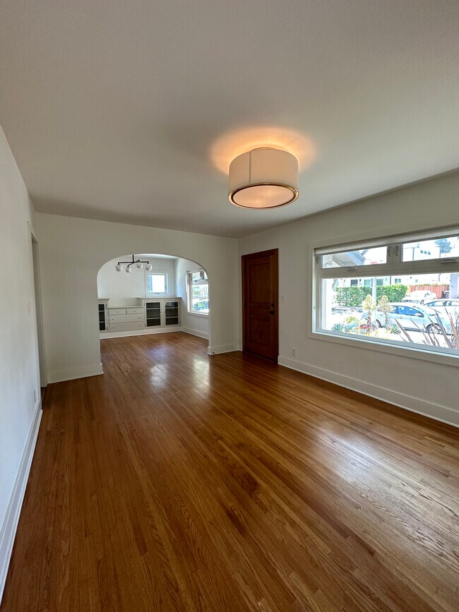 Foto del edificio - 3444 Fay Ave