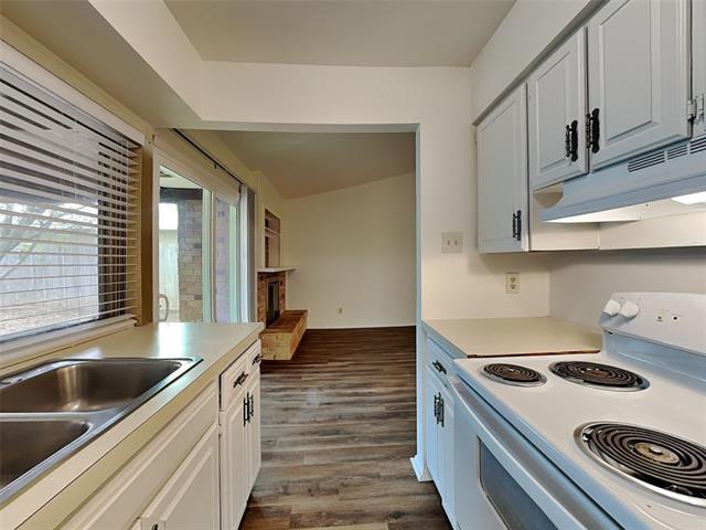 Building Photo - 3418 Flagstone Dr