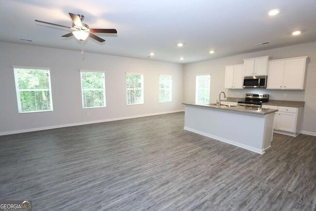 Photo - 2105 Jessica Way House