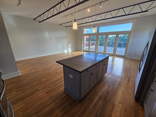 Foto del edificio - 111 W Main St