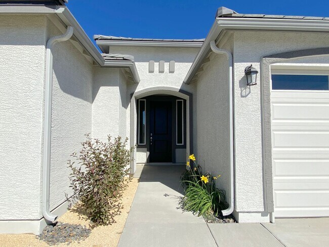 Foto del edificio - Built 2024 Spanish Springs Reno 5 Bedroom ...