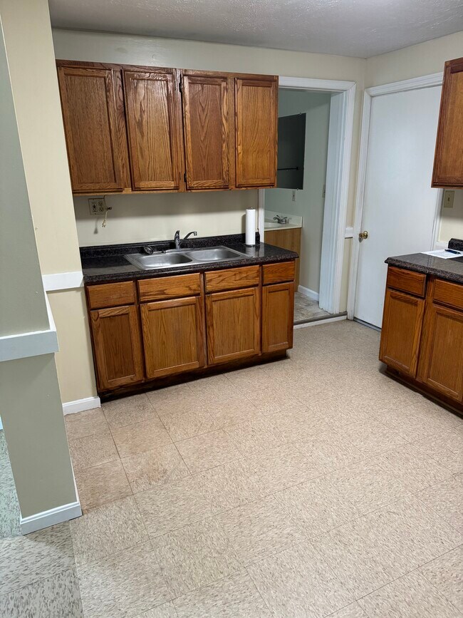 Foto del edificio - 741 Carlisle St