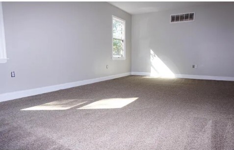 Foto del edificio - 6 Randolph Ln