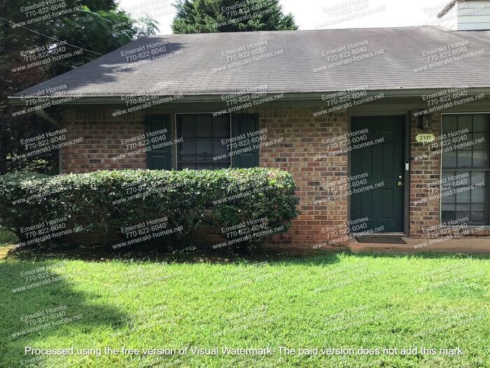 Primary Photo - Beautiful Ranch 2 bedroom 2 bath available...