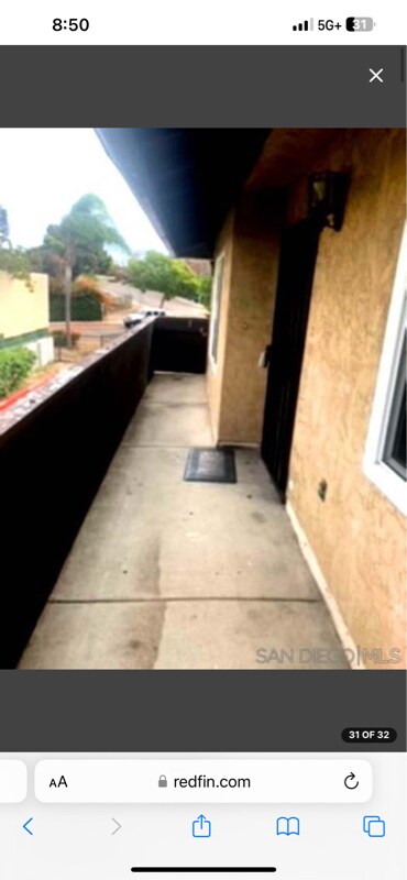 Foto principal - 1213 E Ave