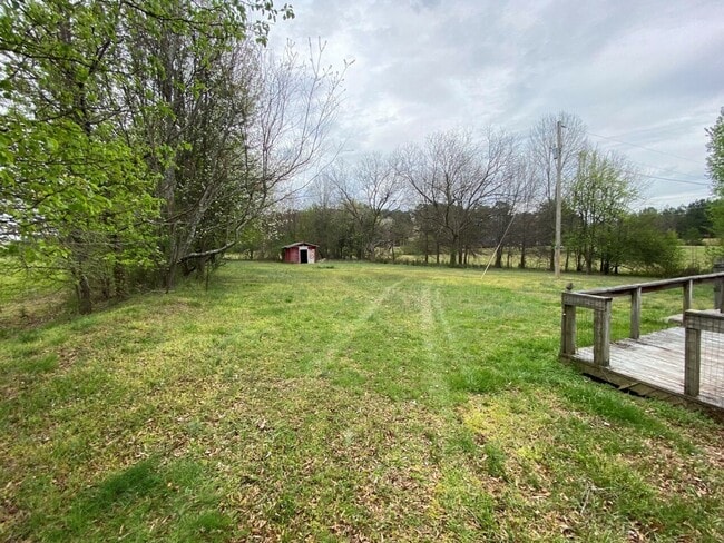 Building Photo - 14533 Idlewild Rd