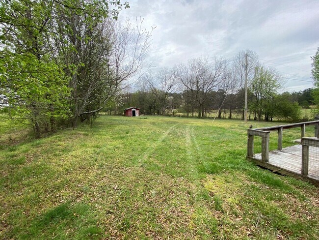 Foto del edificio - 14533 Idlewild Rd