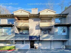 Building Photo - 3520 Lake Washington Blvd SE