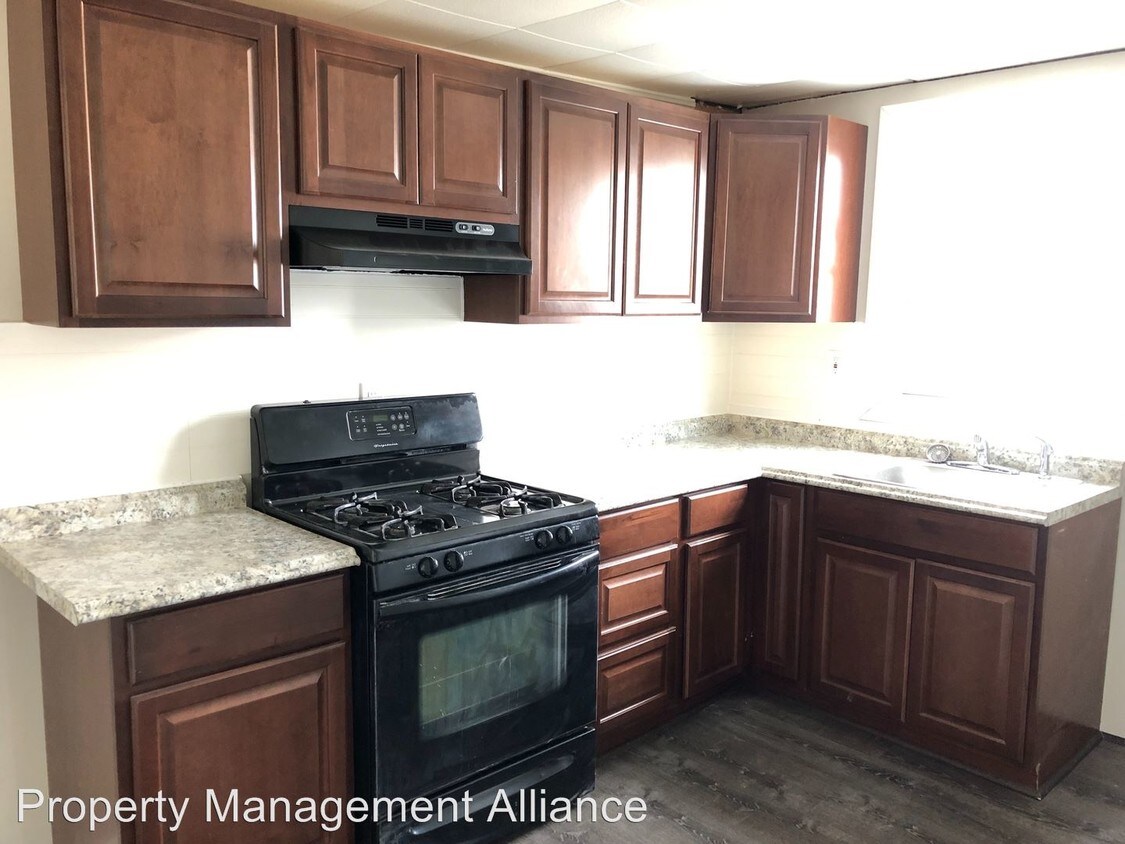 109 West Ave, East Syracuse, NY 13057 Condo for Rent in East Syracuse