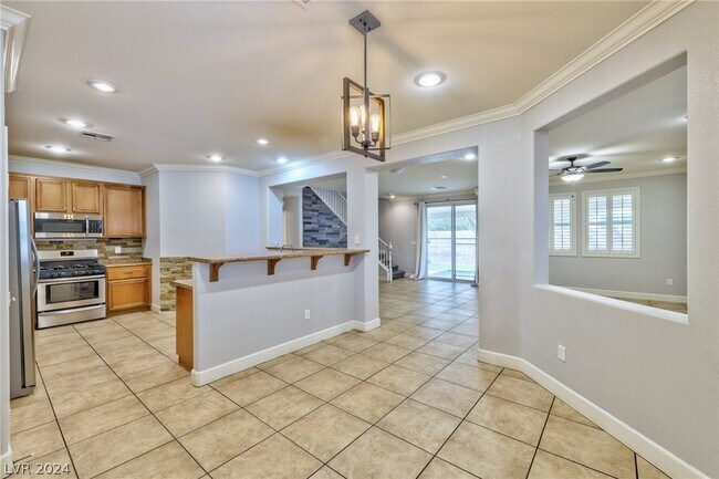 Building Photo - 112 Lions Den Ave
