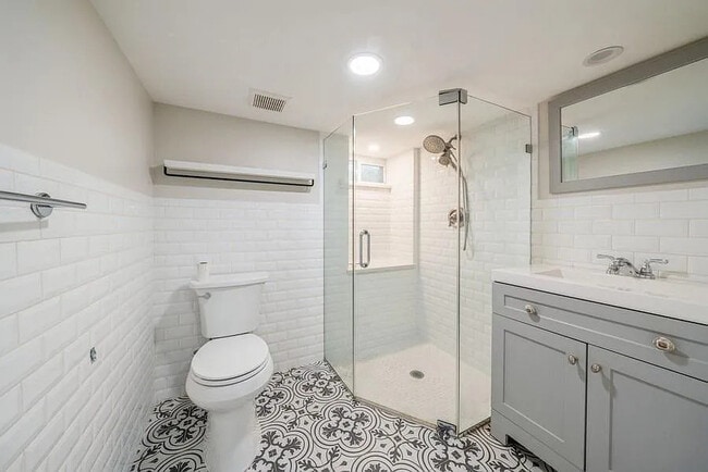 Building Photo - 316 2nd St
