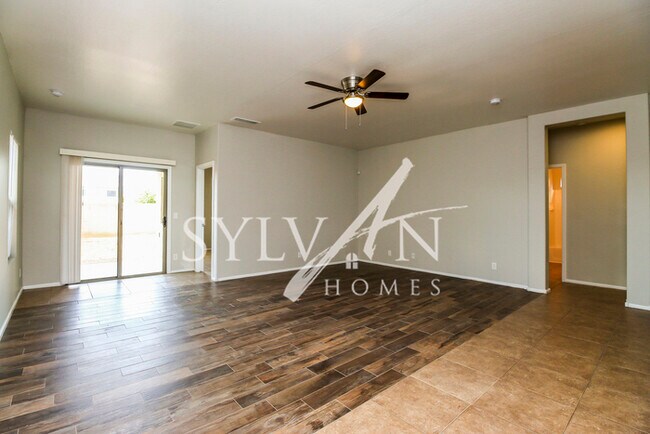 Building Photo - Your home is now ready to be moved into!