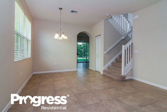 Building Photo - 5607 Caranday Palm Dr