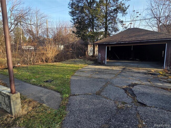 Building Photo - 5274 Nottingham Rd