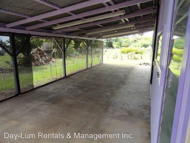 Building Photo - 3 br, 2.5 bath House - 28-425 Kulaimano Road