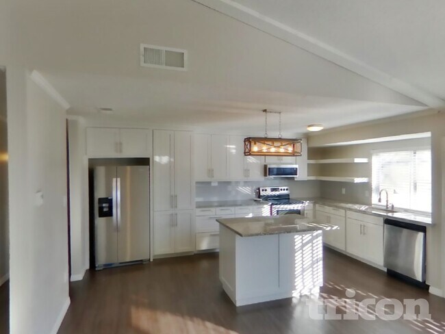 Building Photo - 2128 Placid Dr