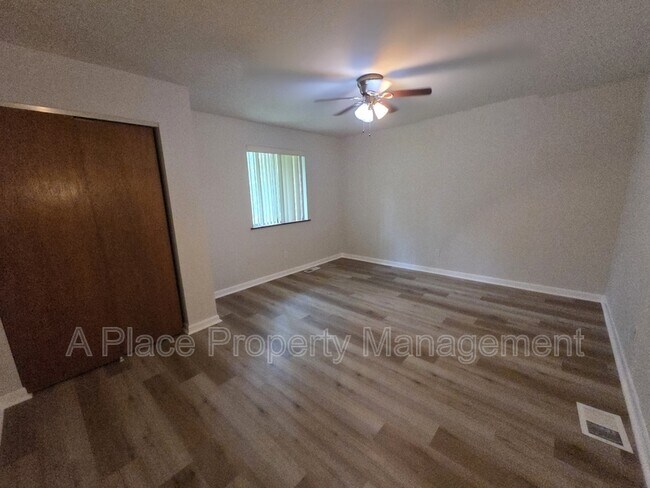 Foto del edificio - 9152 Ramona Ave