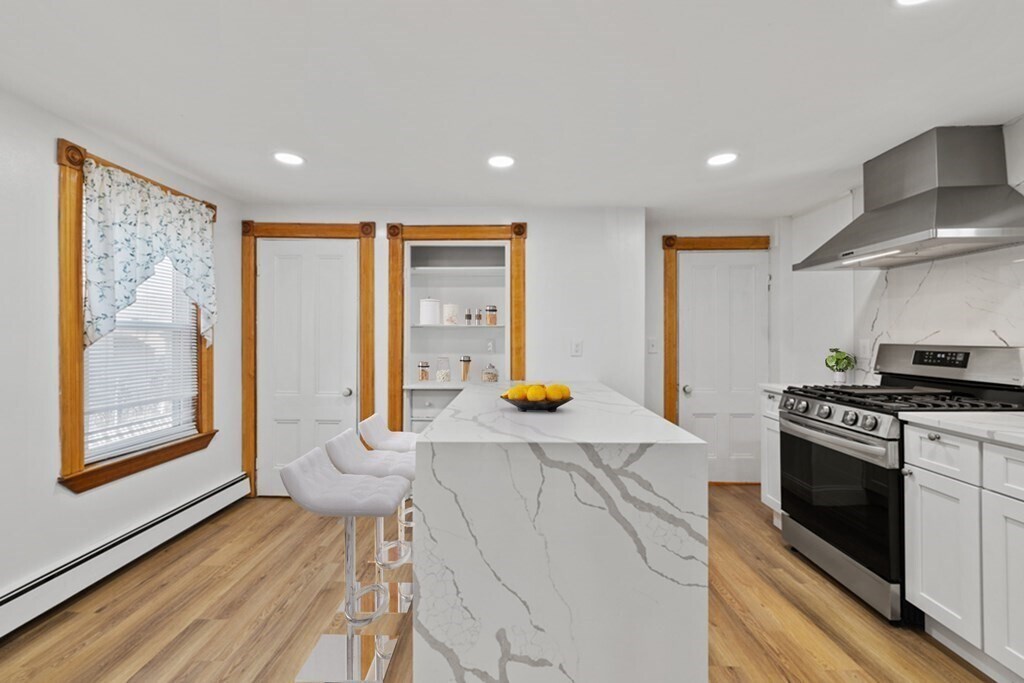 Foto principal - 16 Parkman St