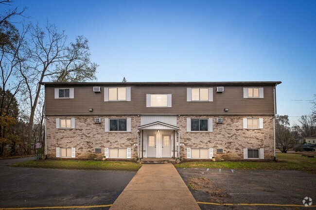 Building Photo - Maple Place Apartments - 2 Bedroom Communi...