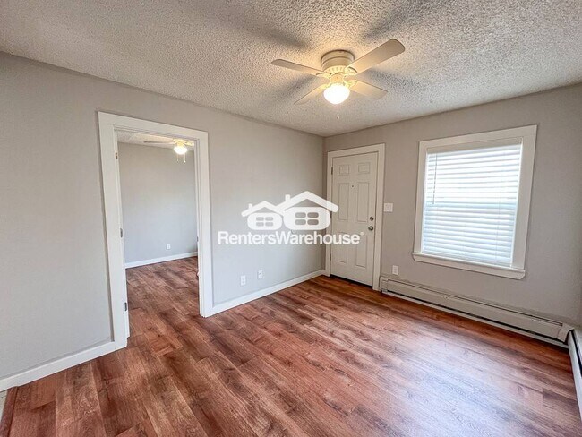 Foto del edificio - 3671 S Knox Ct