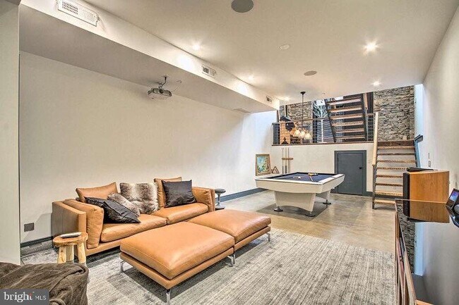 Foto del edificio - 2128 E Firth St