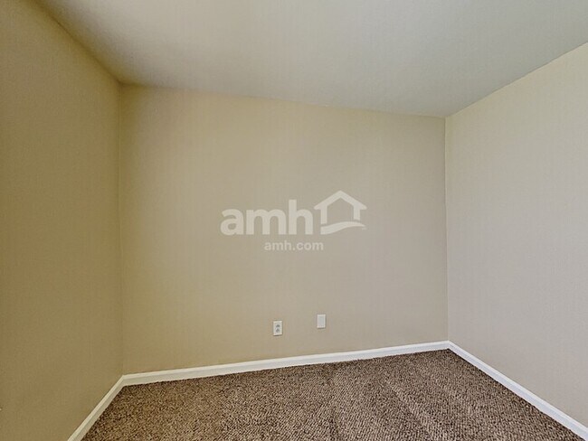 Foto del edificio - 2581 Douglas Ln