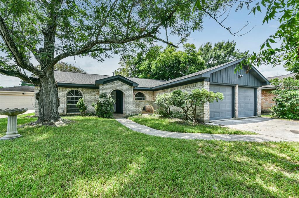 Foto principal - 7635 Dawnridge Dr