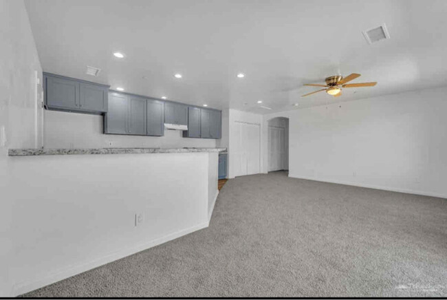 Building Photo - 21605 Golden Star Blvd