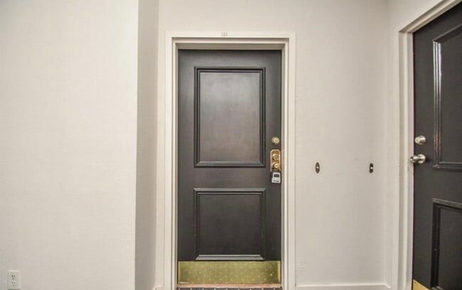 Building Photo - 2333 Bering Dr