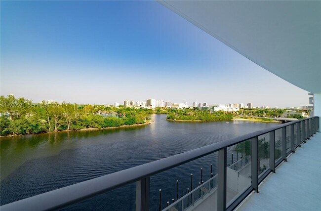 Foto del edificio - 1180 N Federal Hwy