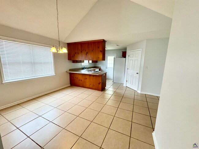 Foto del edificio - 308 Strawbridge Ln