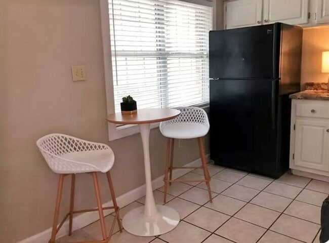 Photo - 2216 Church St Apartment