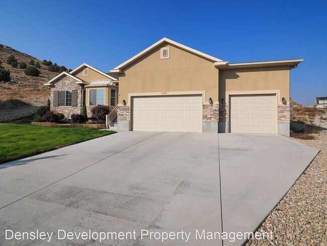 Building Photo - 3 br, 2 bath House - 3791 N Wyatt Earp Ave