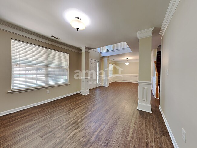 Building Photo - 5035 Wicklow Dr
