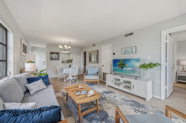 Foto del edificio - 1334 Chesapeake Ave