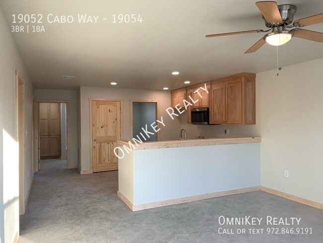 Building Photo - 19052 Cabo Way