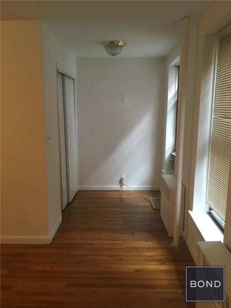 Foto del edificio - 594 3rd Ave