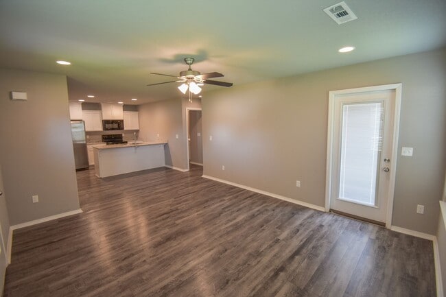 Foto del edificio - 820 Hindman Dr