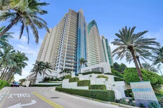 Building Photo - 3535 S Ocean Dr