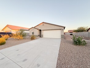 Building Photo - 8693 W Valdez Dr