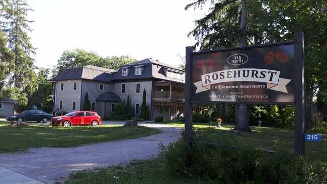 Building Photo - 315 Bay St