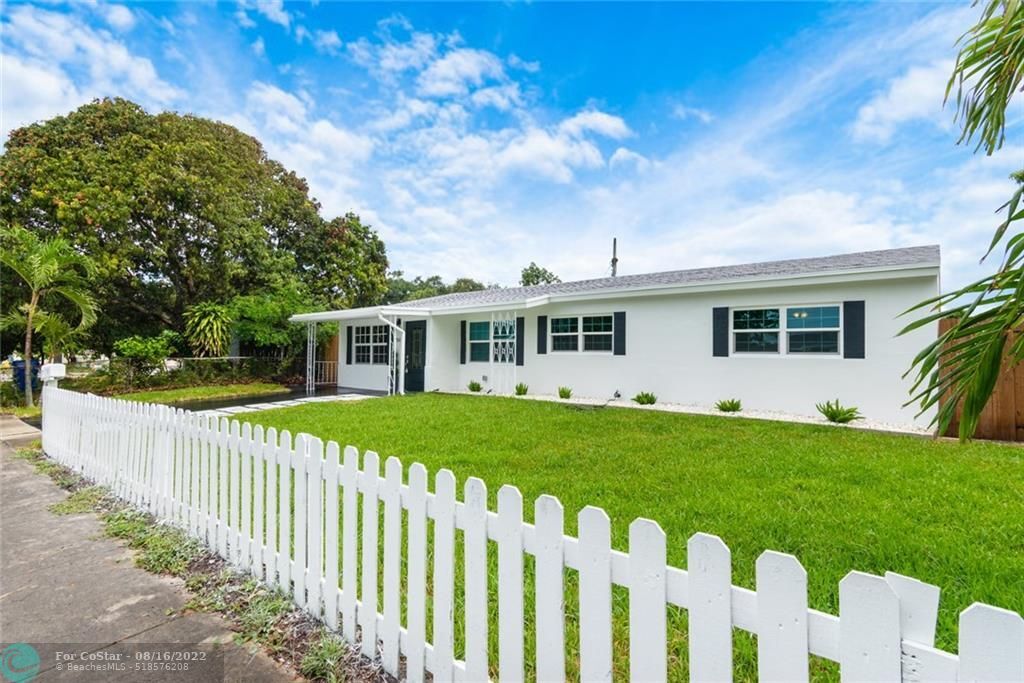Foto principal - 7181 Hope St