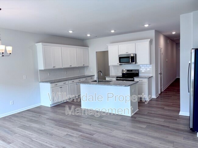 Foto del edificio - 183 Central Townes Wy